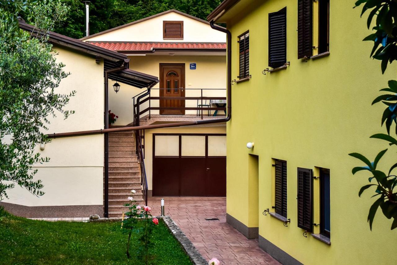Apartman Koraca Roč Eksteriør billede